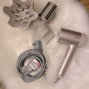 Shark HyperAIR Blow Dryer with Attachments